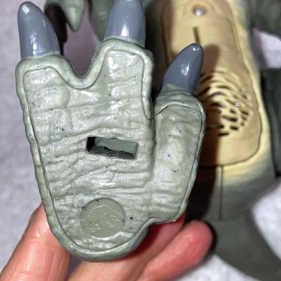 Jurassic World Primal Pal Blue Dino Rivals Dinosaur Figure TESTED & WORKS - Picture 8 of 9